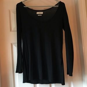 Aritzia TNA long sleeve shirt